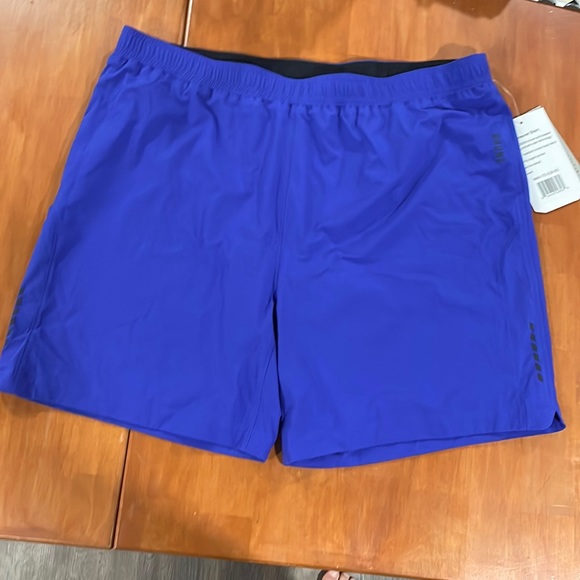 Rhone Maneuver Shorts - Picture 1 of 5
